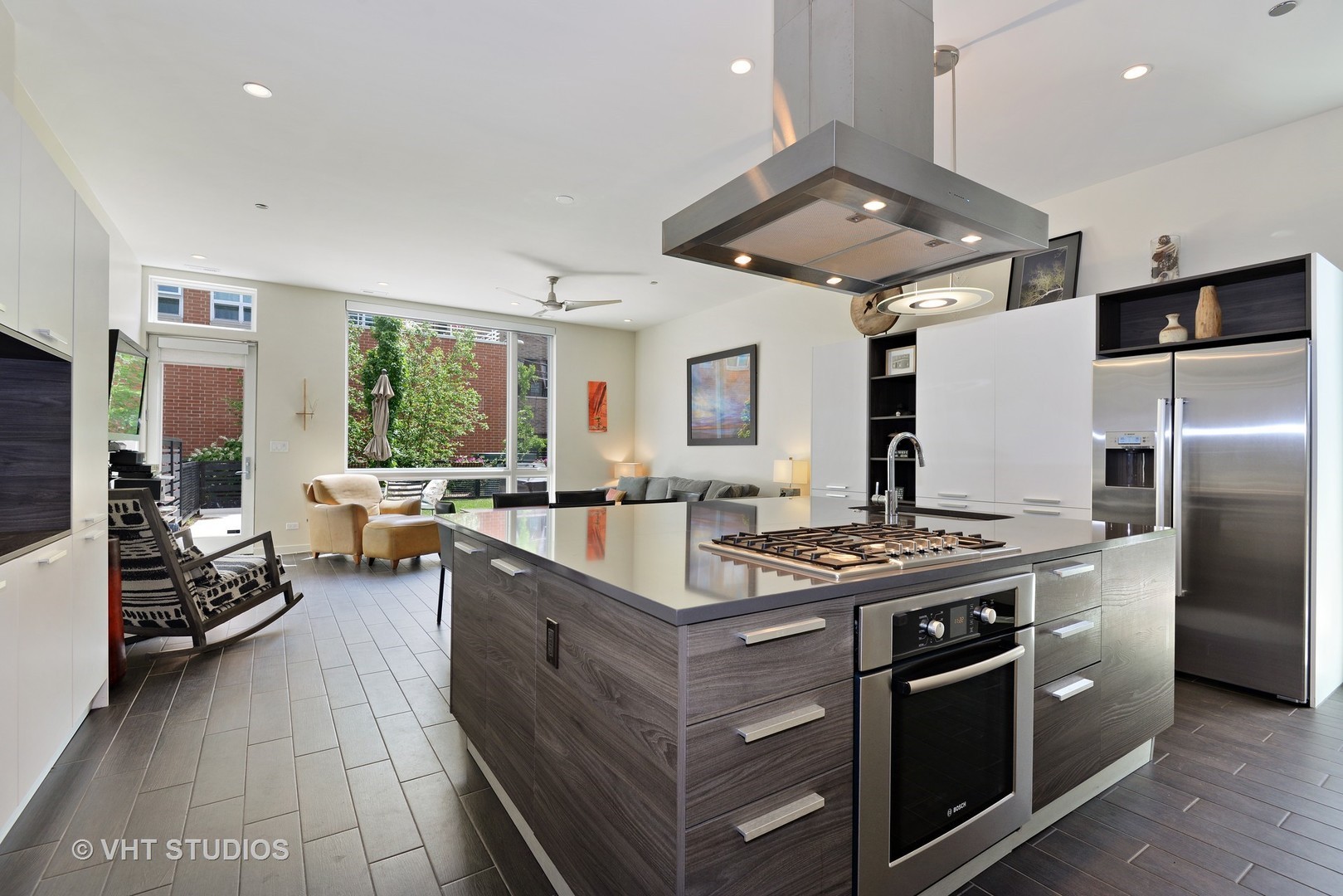 4832 N Clark Street 101