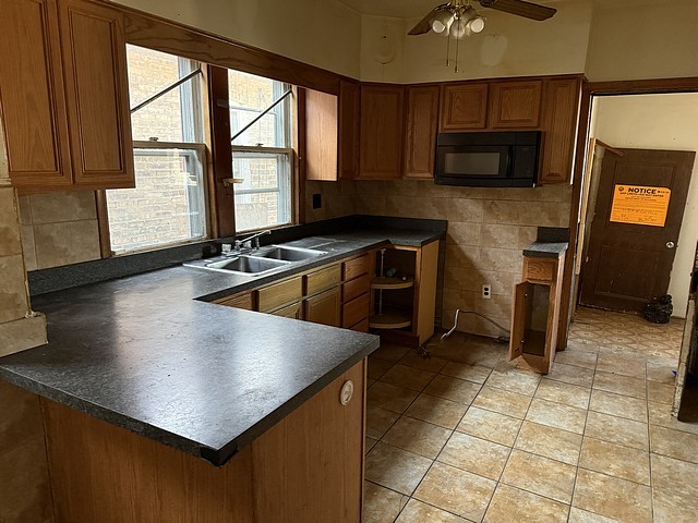 1134 N LeClaire Avenue