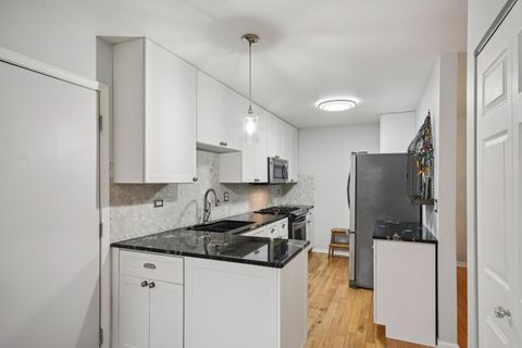 Tiny photo for Naperville, IL 60563 (MLS # 12516594)