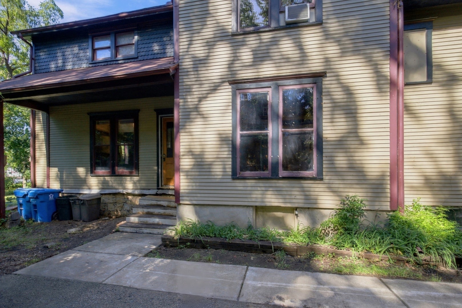 21 S May Street