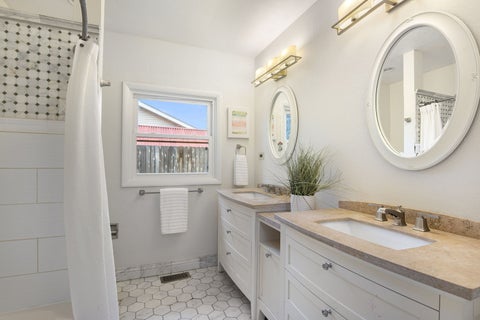 Tiny photo for 1433 Fulton Avenue, Winthrop Harbor, IL 60096 (MLS # 12722931)