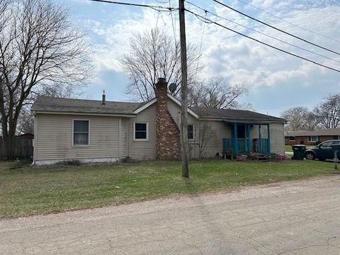 Photo of 1025 E 1st Street, Coal City, IL 60416 (MLS # 12602943)