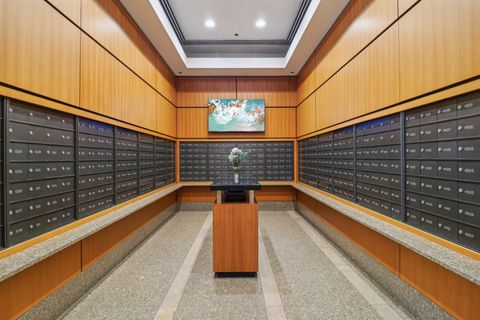 Tiny photo for 400 N La Salle Drive #2208, Chicago, IL 60654 (MLS # 12621405)