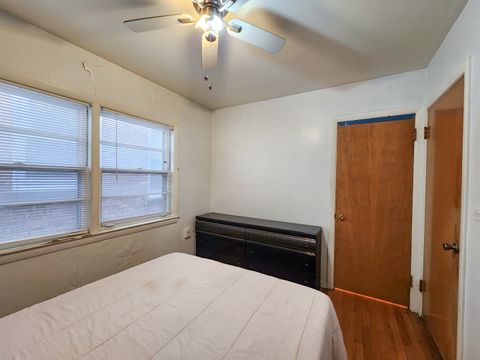 Tiny photo for 6327 N Kedzie Avenue, Chicago, IL 60659 (MLS # 12539902)