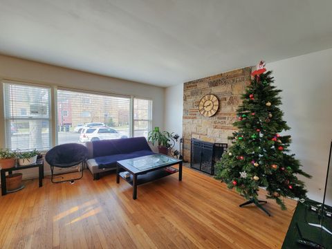 Tiny photo for 6327 N Kedzie Avenue, Chicago, IL 60659 (MLS # 12539902)