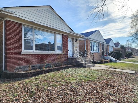 Photo of 6327 N Kedzie Avenue, Chicago, IL 60659 (MLS # 12539902)