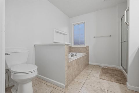 Tiny photo for 10 Timbers Court, Bloomington, IL 61701 (MLS # 12548259)