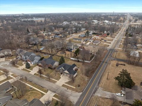 Tiny photo for 10 Timbers Court, Bloomington, IL 61701 (MLS # 12548259)