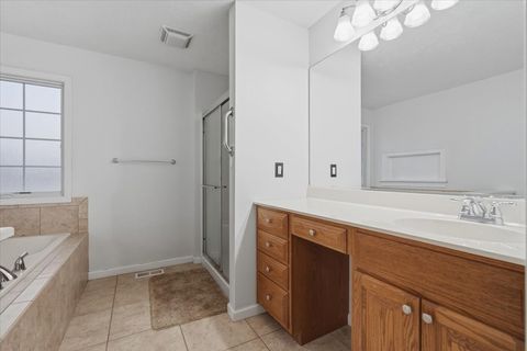 Tiny photo for 10 Timbers Court, Bloomington, IL 61701 (MLS # 12548259)