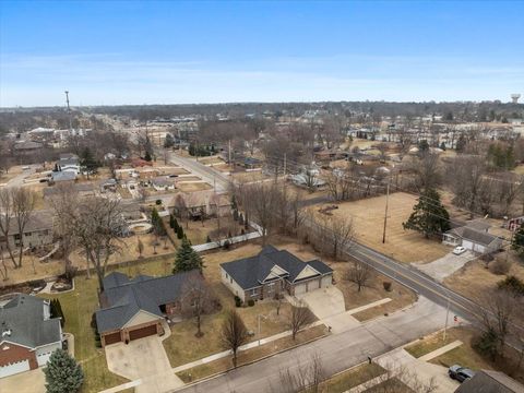 Tiny photo for 10 Timbers Court, Bloomington, IL 61701 (MLS # 12548259)