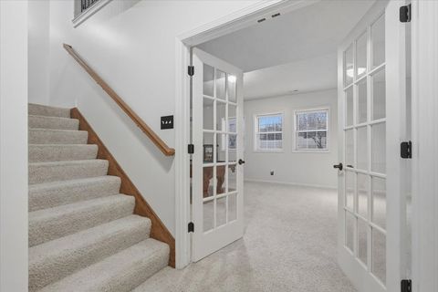 Tiny photo for 10 Timbers Court, Bloomington, IL 61701 (MLS # 12548259)