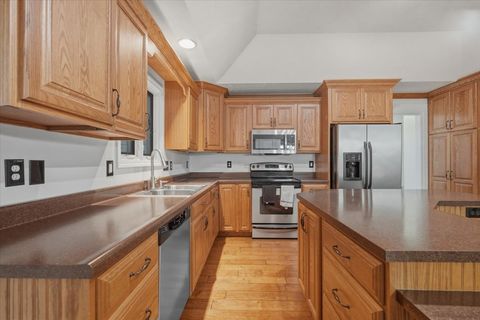 Tiny photo for 10 Timbers Court, Bloomington, IL 61701 (MLS # 12548259)