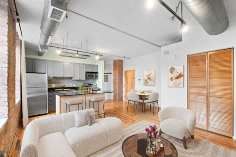 Tiny photo for 420 S Clinton Street #101, Chicago, IL 60607 (MLS # 12584552)