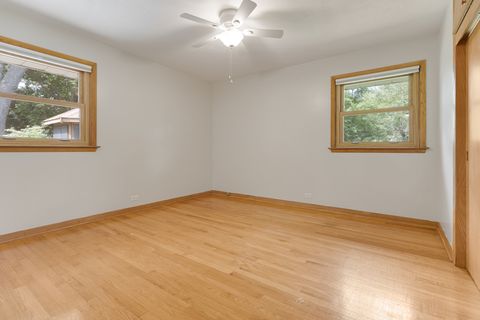 Tiny photo for 625 Park Street, East Dundee, IL 60118 (MLS # 12446787)