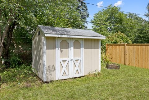 Tiny photo for 625 Park Street, East Dundee, IL 60118 (MLS # 12446787)
