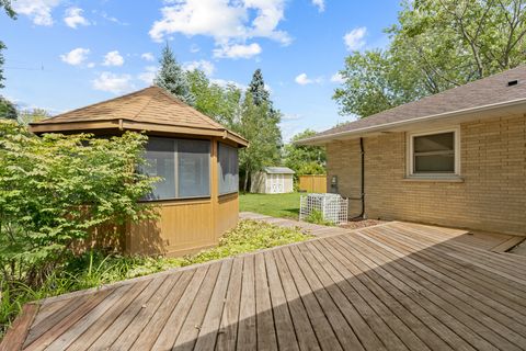 Tiny photo for 625 Park Street, East Dundee, IL 60118 (MLS # 12446787)
