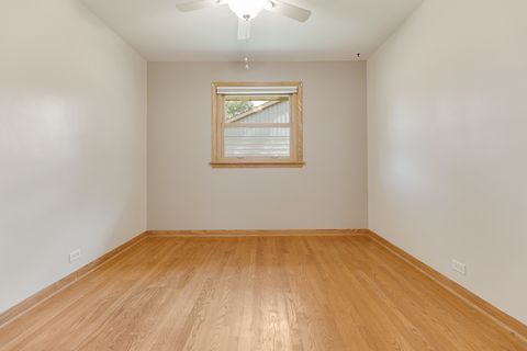 Tiny photo for 625 Park Street, East Dundee, IL 60118 (MLS # 12446787)