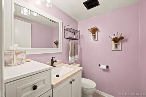 Tiny photo for 452 N Glengarry Drive, Geneva, IL 60134 (MLS # 12681040)