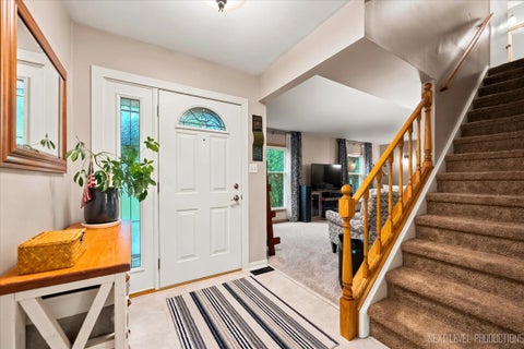 Tiny photo for 452 N Glengarry Drive, Geneva, IL 60134 (MLS # 12681040)