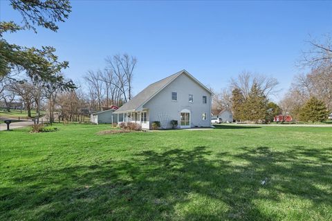 Tiny photo for 3303 Eastway Drive, Island Lake, IL 60042 (MLS # 12609943)