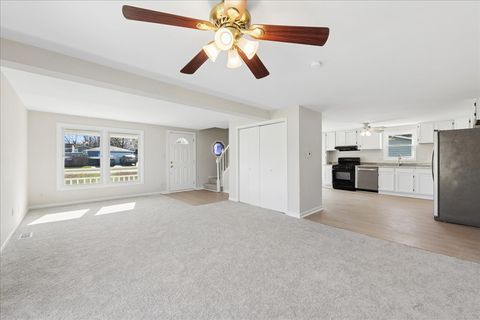 Tiny photo for 3303 Eastway Drive, Island Lake, IL 60042 (MLS # 12609943)