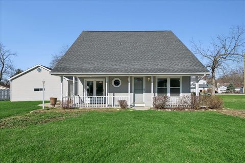 Tiny photo for 3303 Eastway Drive, Island Lake, IL 60042 (MLS # 12609943)