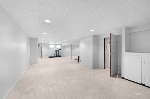 Tiny photo for 365 Washington Boulevard, Hoffman Estates, IL 60169 (MLS # 12542351)