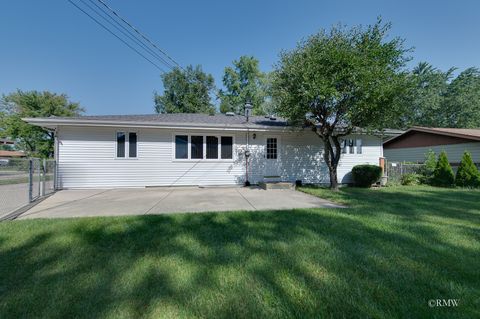 Tiny photo for 365 Washington Boulevard, Hoffman Estates, IL 60169 (MLS # 12542351)