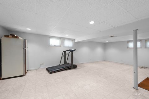 Tiny photo for 365 Washington Boulevard, Hoffman Estates, IL 60169 (MLS # 12542351)