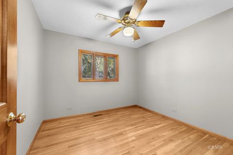 Tiny photo for 365 Washington Boulevard, Hoffman Estates, IL 60169 (MLS # 12542351)