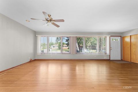 Tiny photo for 365 Washington Boulevard, Hoffman Estates, IL 60169 (MLS # 12542351)