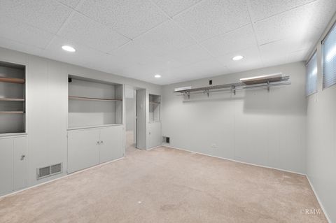 Tiny photo for 365 Washington Boulevard, Hoffman Estates, IL 60169 (MLS # 12542351)