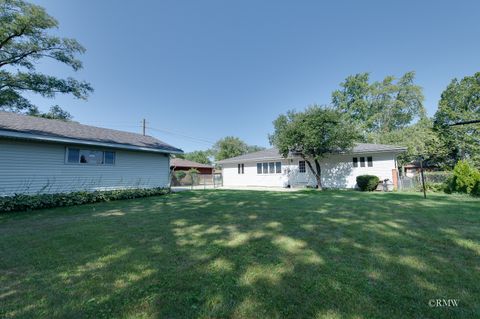 Tiny photo for 365 Washington Boulevard, Hoffman Estates, IL 60169 (MLS # 12542351)