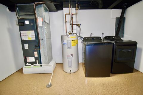 Tiny photo for 651 White Court, Gurnee, IL 60031 (MLS # 12598449)