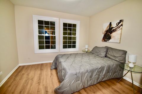 Tiny photo for 651 White Court, Gurnee, IL 60031 (MLS # 12598449)