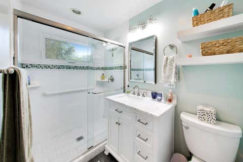 Tiny photo for 833 E Rockland Road, Libertyville, IL 60048 (MLS # 12736427)