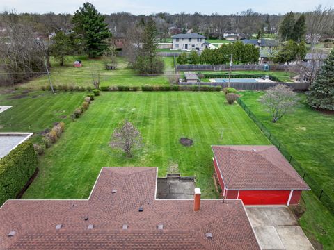 Tiny photo for 102 W Elaine Circle, Prospect Heights, IL 60070 (MLS # 12621180)