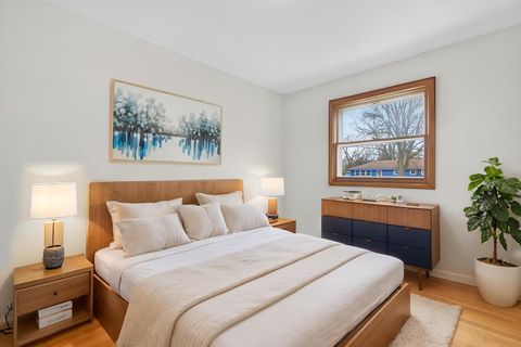 Tiny photo for 102 W Elaine Circle, Prospect Heights, IL 60070 (MLS # 12621180)