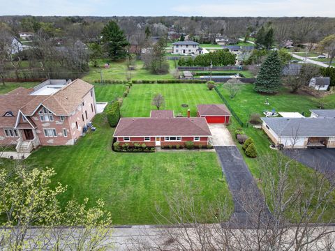 Tiny photo for 102 W Elaine Circle, Prospect Heights, IL 60070 (MLS # 12621180)