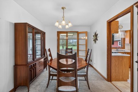 Tiny photo for 102 W Elaine Circle, Prospect Heights, IL 60070 (MLS # 12621180)
