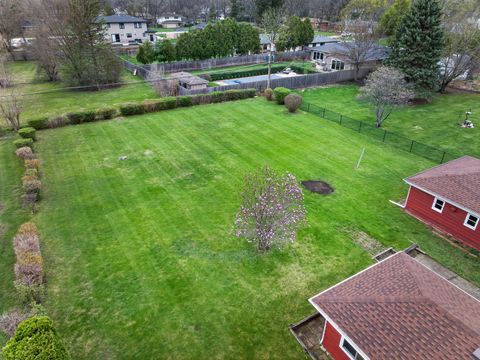 Tiny photo for 102 W Elaine Circle, Prospect Heights, IL 60070 (MLS # 12621180)