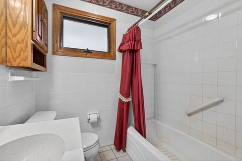 Tiny photo for 102 W Elaine Circle, Prospect Heights, IL 60070 (MLS # 12621180)