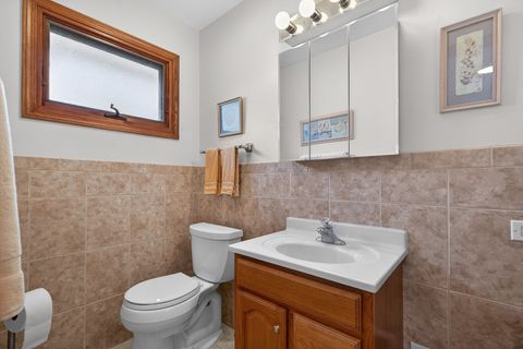Tiny photo for 102 W Elaine Circle, Prospect Heights, IL 60070 (MLS # 12621180)