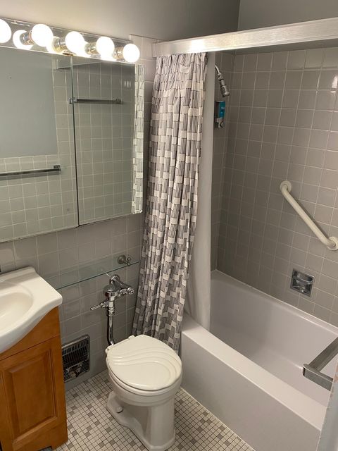 Tiny photo for 3550 N Lake Shore Drive #924, Chicago, IL 60657 (MLS # 12519392)