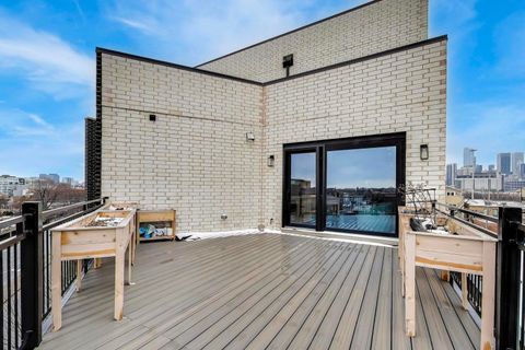 Tiny photo for 613 N Ogden Avenue #5W, Chicago, IL 60642 (MLS # 12552116)