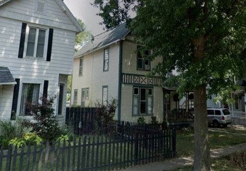 Tiny photo for 1028 N 4th Street, Springfield, IL 62702 (MLS # 12491332)