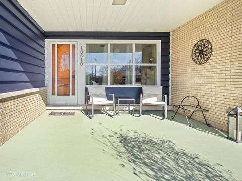 Tiny photo for Westchester, IL 60154 (MLS # 12545415)