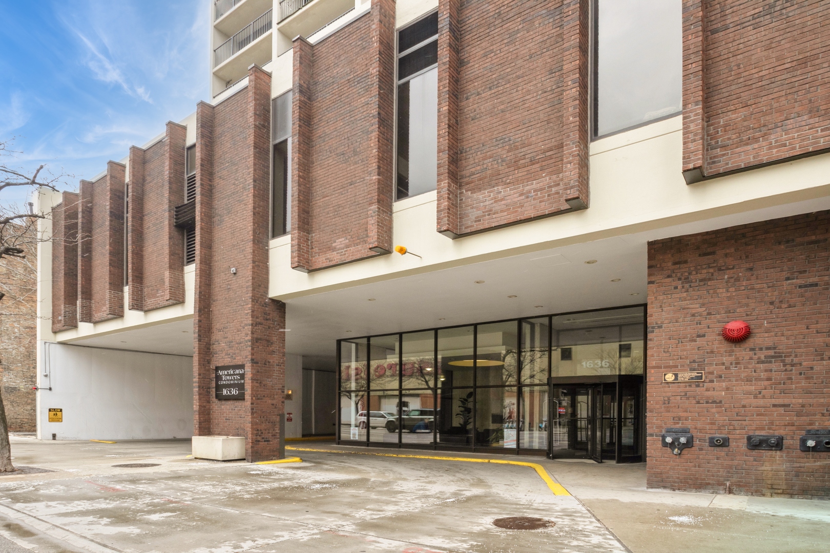 1636 N Wells Avenue 2602