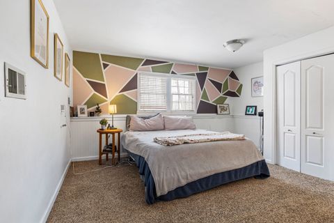 Tiny photo for 1233 E Jefferson Street, Bloomington, IL 61701 (MLS # 12525006)