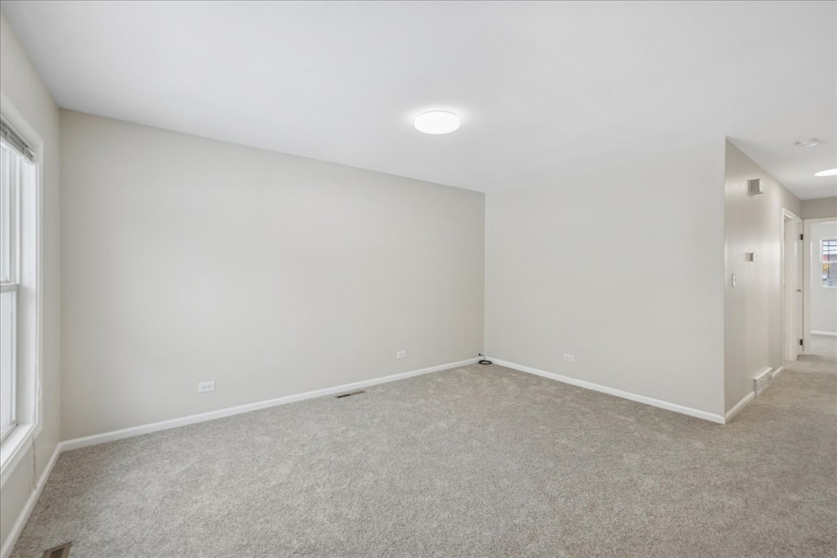 1502 Round Lake Drive